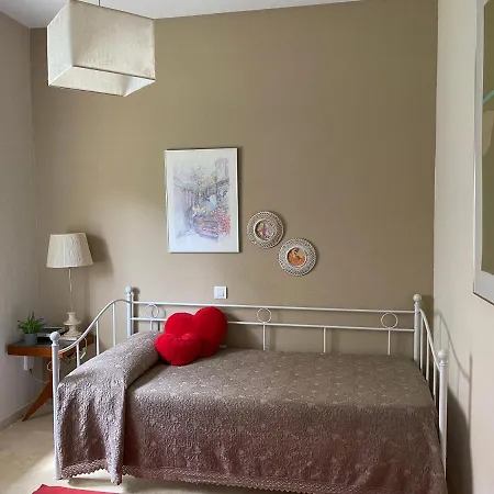 Jardin De La Yedra Caces