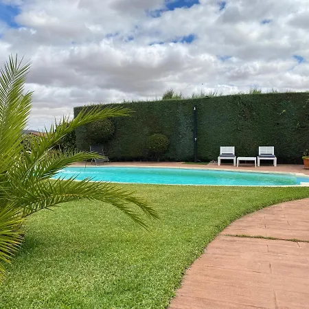 Jardin De La Yedra Caces