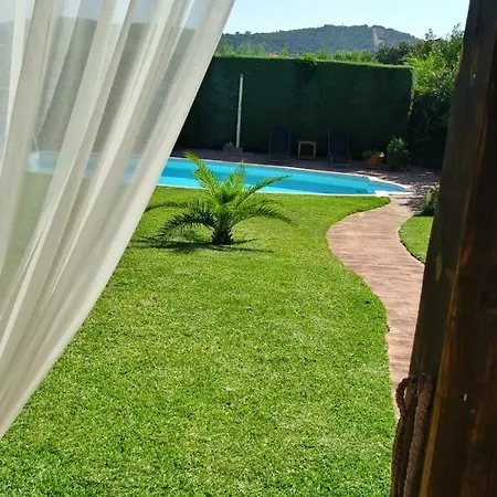 Jardin De La Yedra Caces