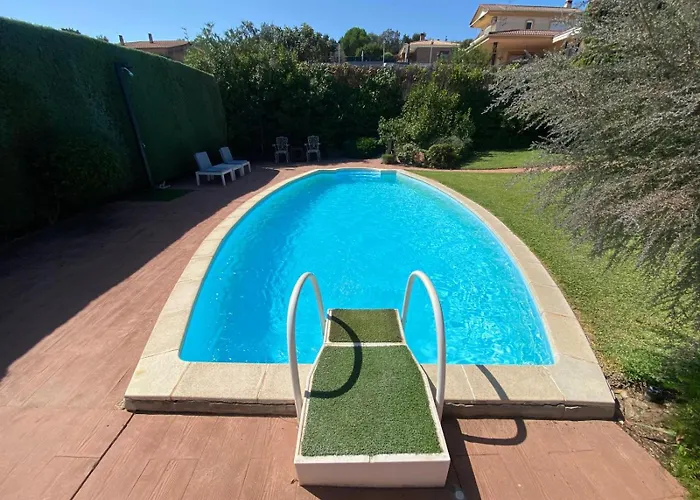 Jardin De La Yedra Landhaus Caces