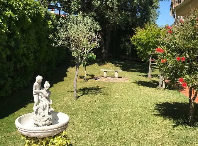 Jardin De La Yedra *